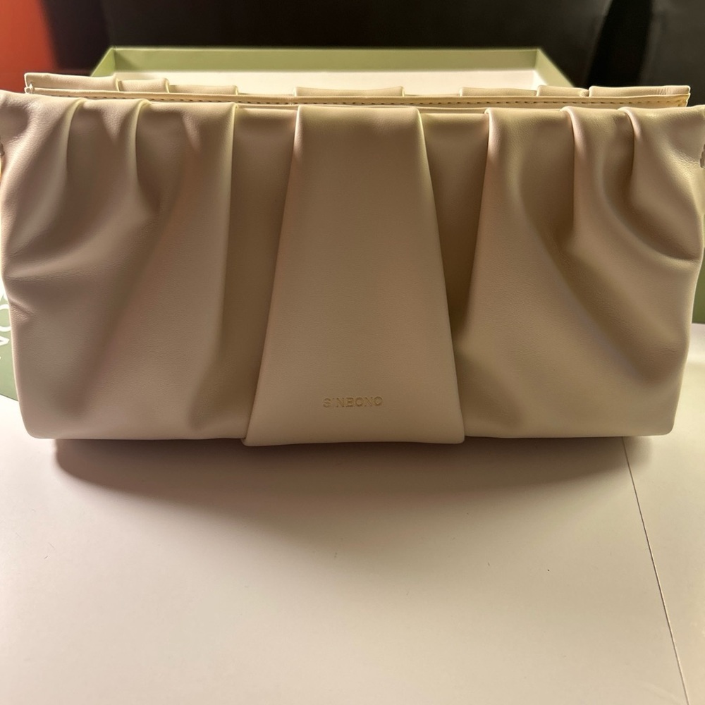 SINBONO Shoulder Bag Evelyn Clutch Zipper Closure Vegan Leather Small Cream